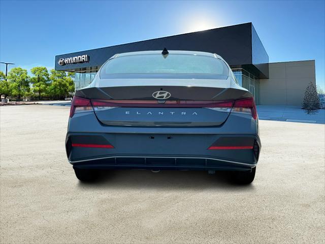 new 2025 Hyundai Elantra car, priced at $20,626