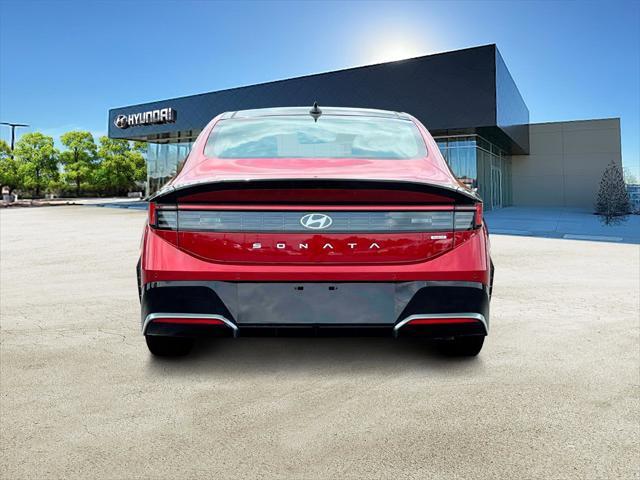 new 2025 Hyundai Sonata Hybrid car, priced at $38,950