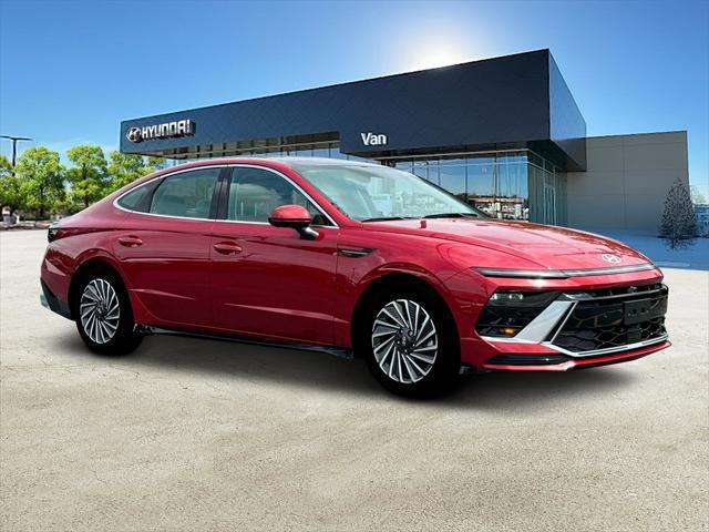 new 2025 Hyundai Sonata Hybrid car, priced at $38,950