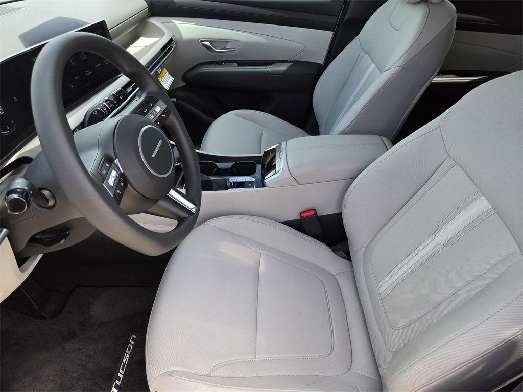 new 2025 Hyundai Tucson car, priced at $29,017