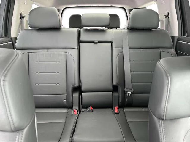 new 2025 Hyundai Santa Fe car, priced at $43,527