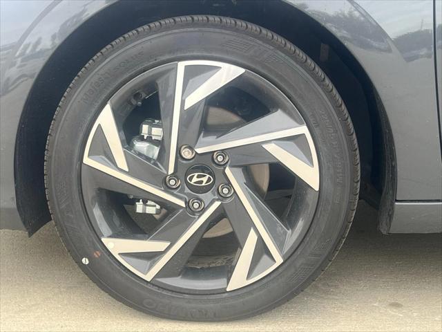 new 2025 Hyundai Elantra car, priced at $22,989