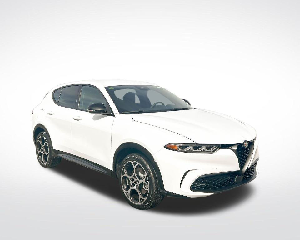 new 2025 Alfa Romeo Tonale car, priced at $41,030