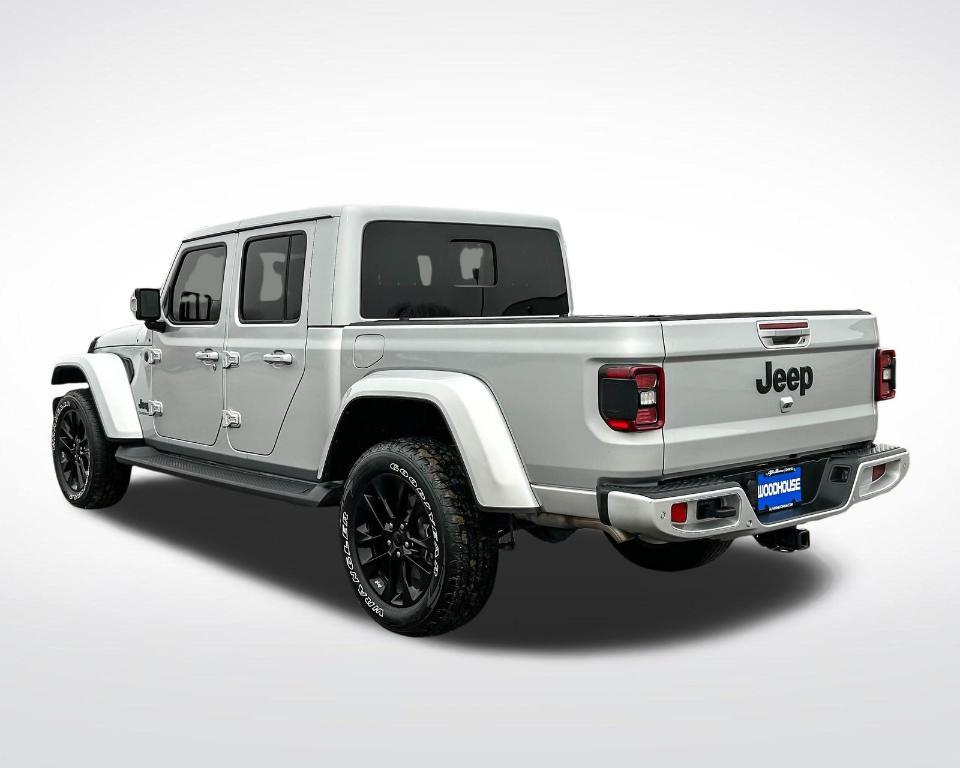 used 2022 Jeep Gladiator car, priced at $35,382