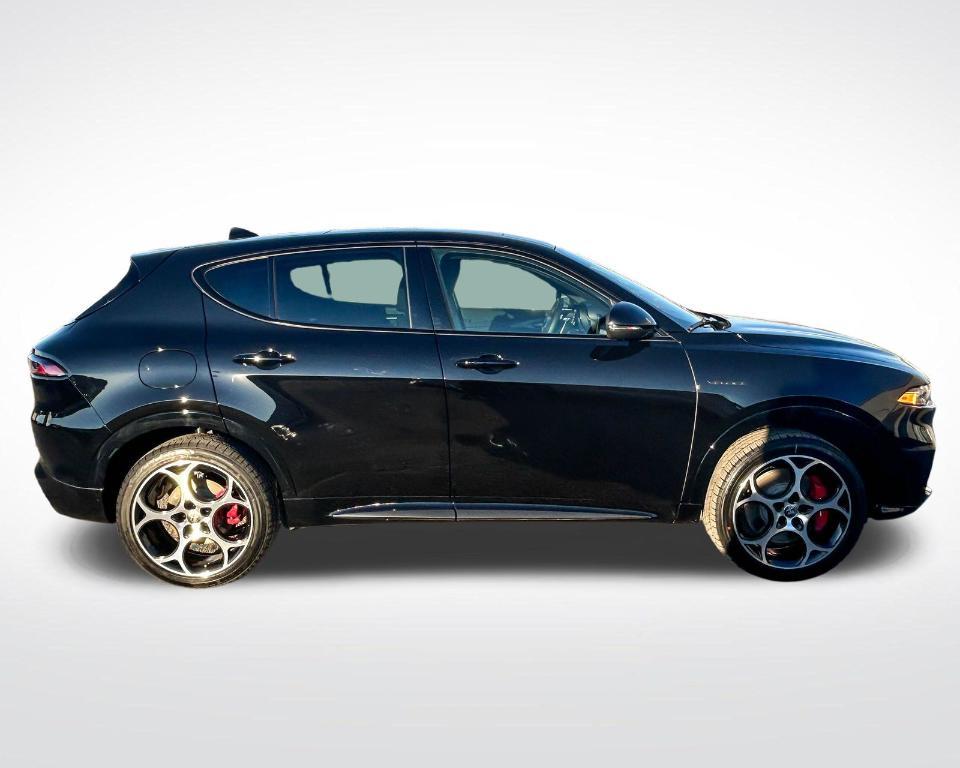 new 2025 Alfa Romeo Tonale car, priced at $52,625