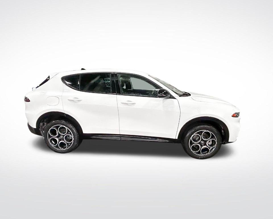 new 2025 Alfa Romeo Tonale car, priced at $38,530