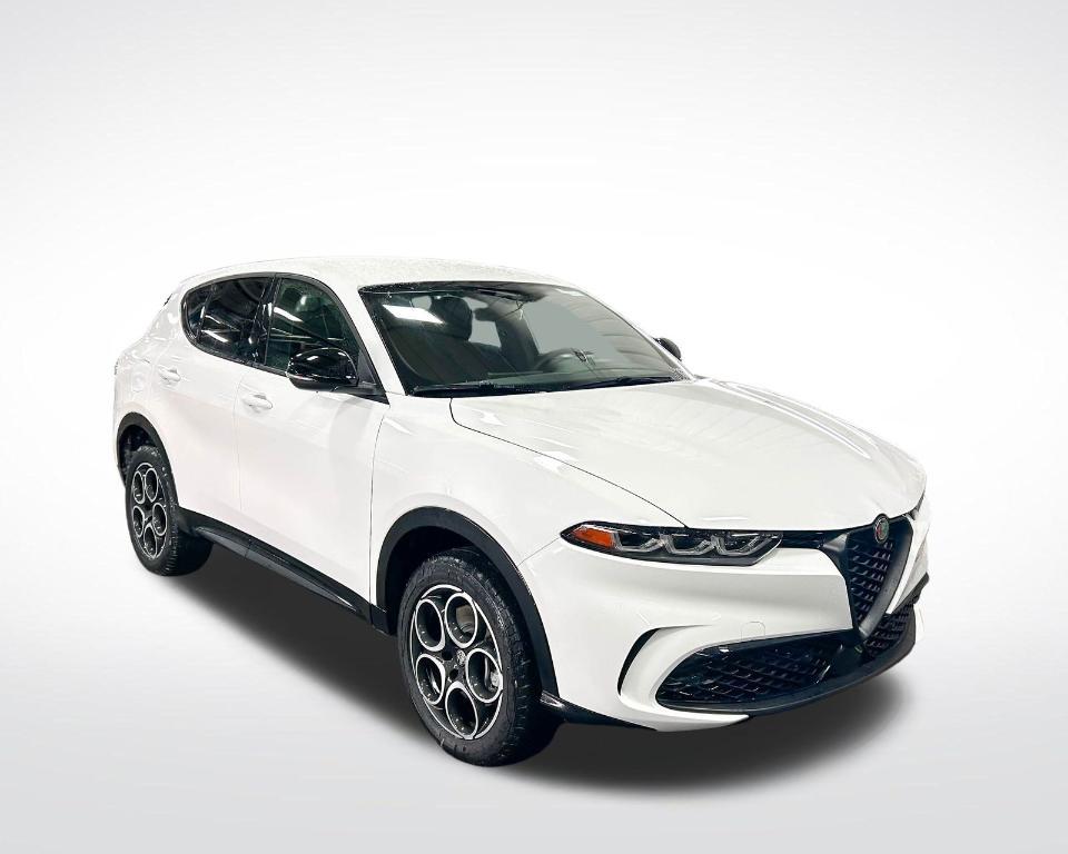 new 2025 Alfa Romeo Tonale car, priced at $38,530