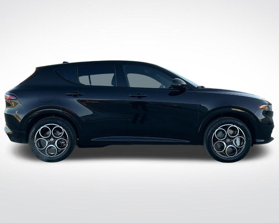 new 2025 Alfa Romeo Tonale car, priced at $50,085