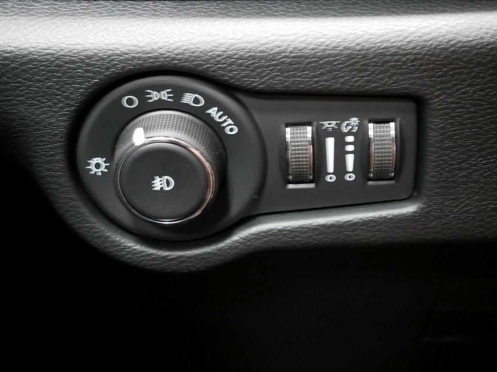 new 2026 Chrysler Pacifica car, priced at $47,993