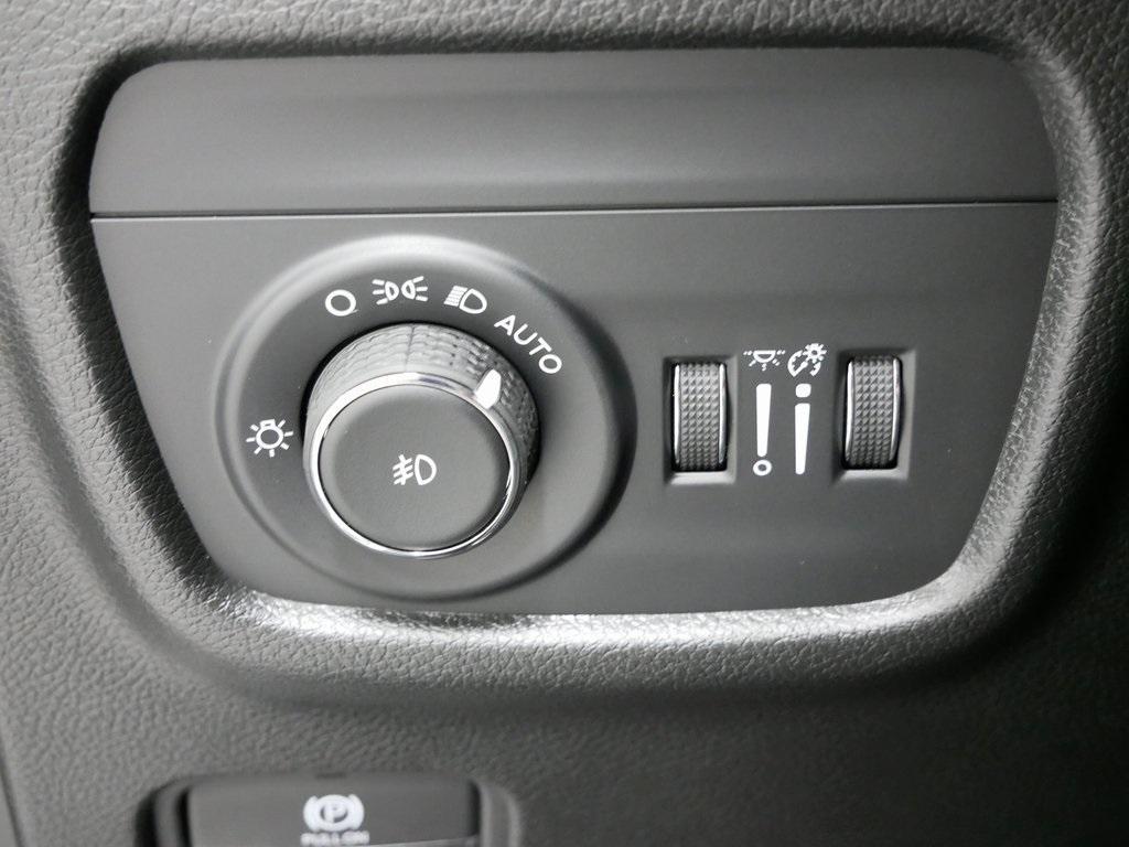 new 2025 Jeep Grand Cherokee L car, priced at $46,392