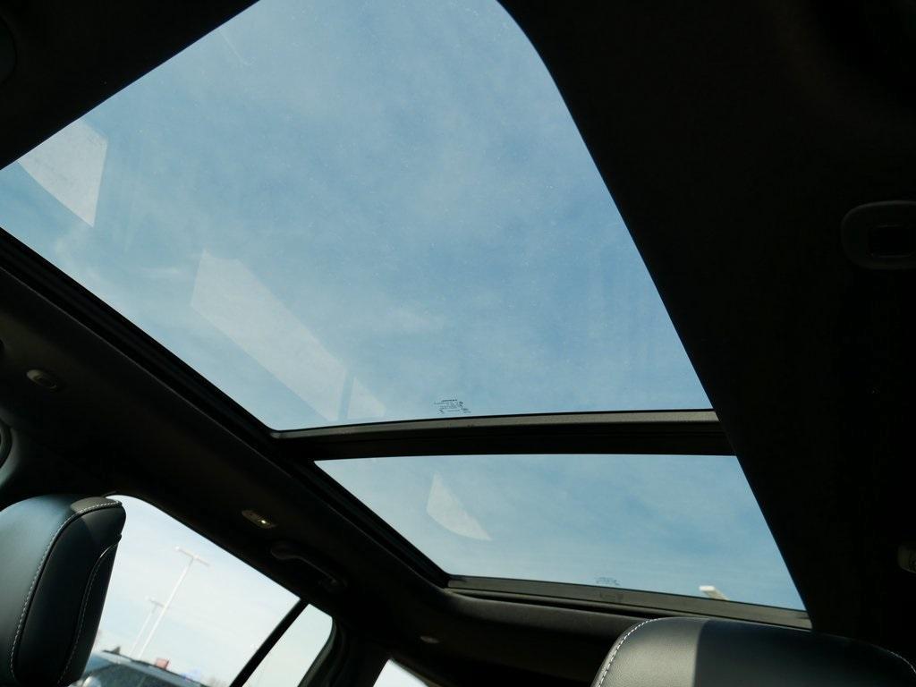 new 2024 Jeep Grand Cherokee car, priced at $44,740