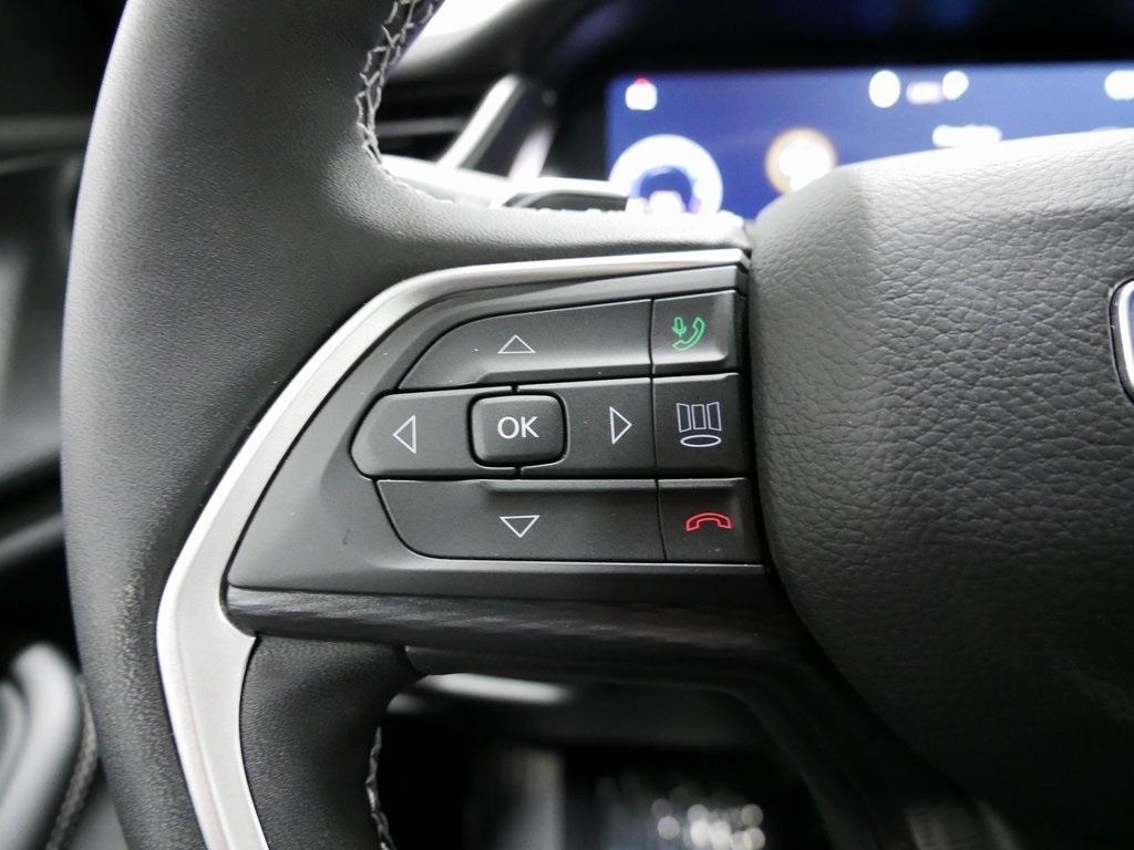 new 2025 Jeep Grand Cherokee car, priced at $39,899