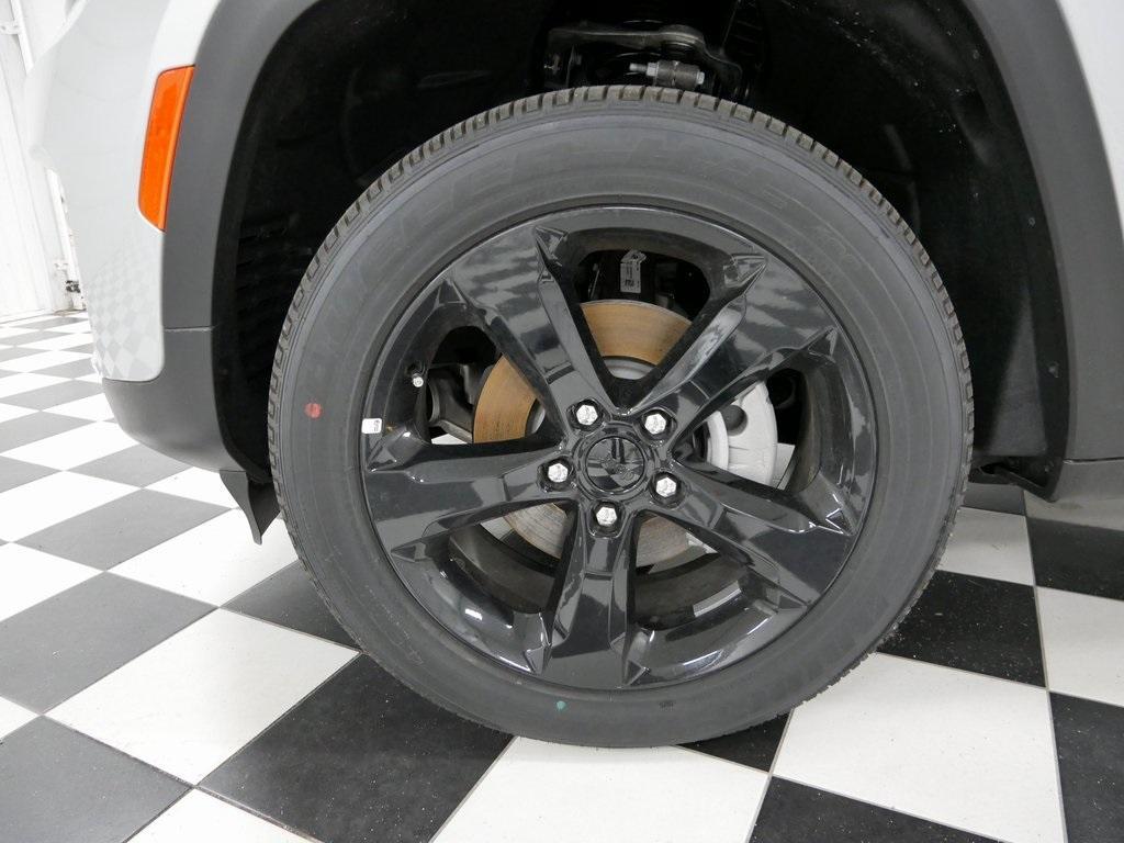 new 2025 Jeep Grand Cherokee car, priced at $39,899