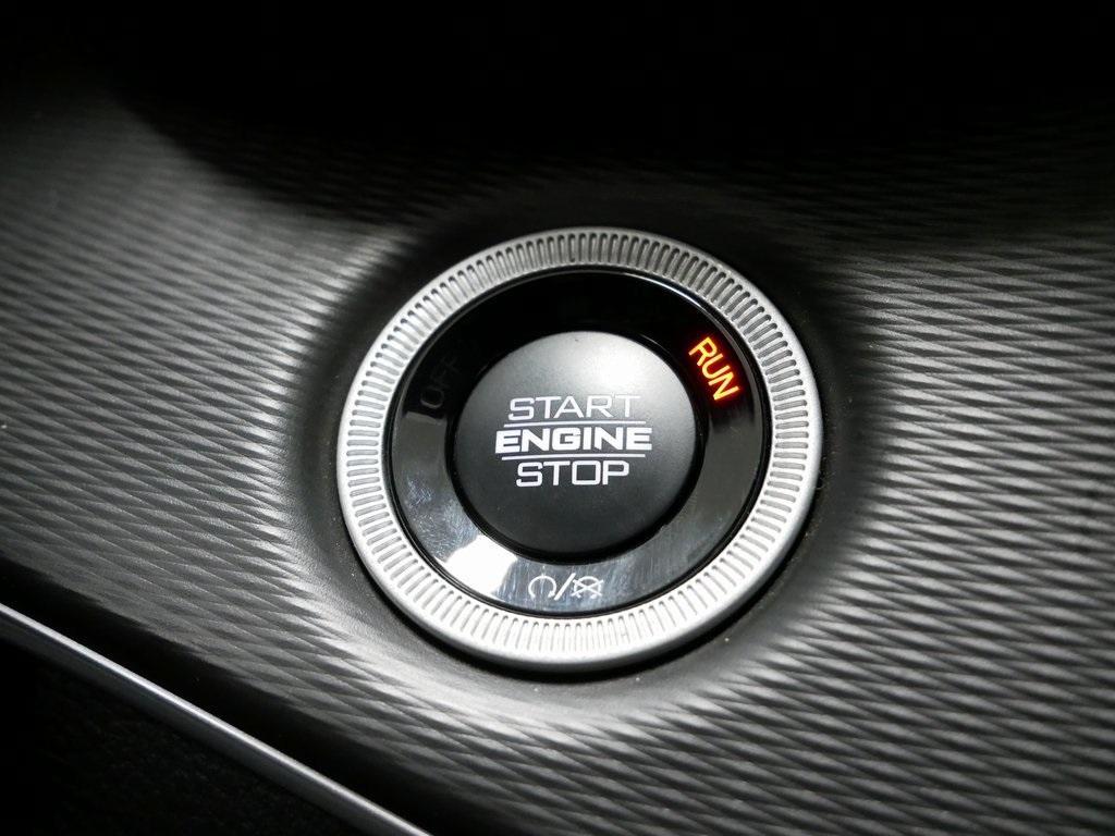 new 2025 Jeep Grand Cherokee car, priced at $39,899