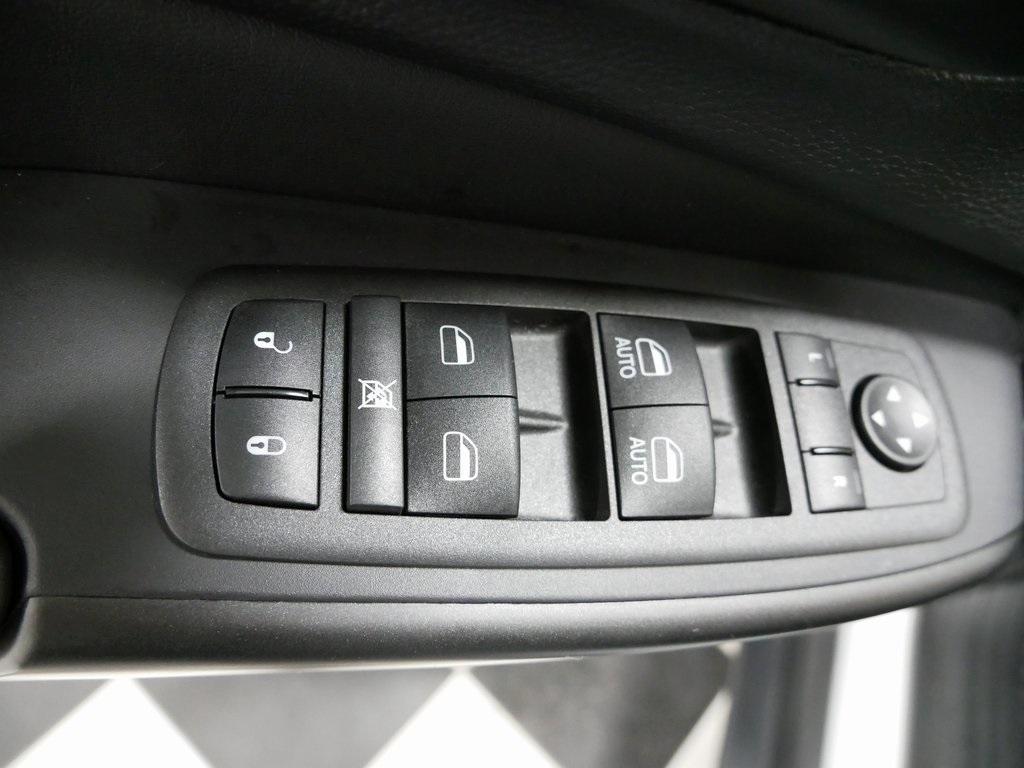 used 2022 Jeep Cherokee car, priced at $25,750