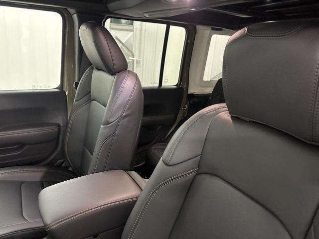 new 2026 Jeep Wrangler car, priced at $53,237