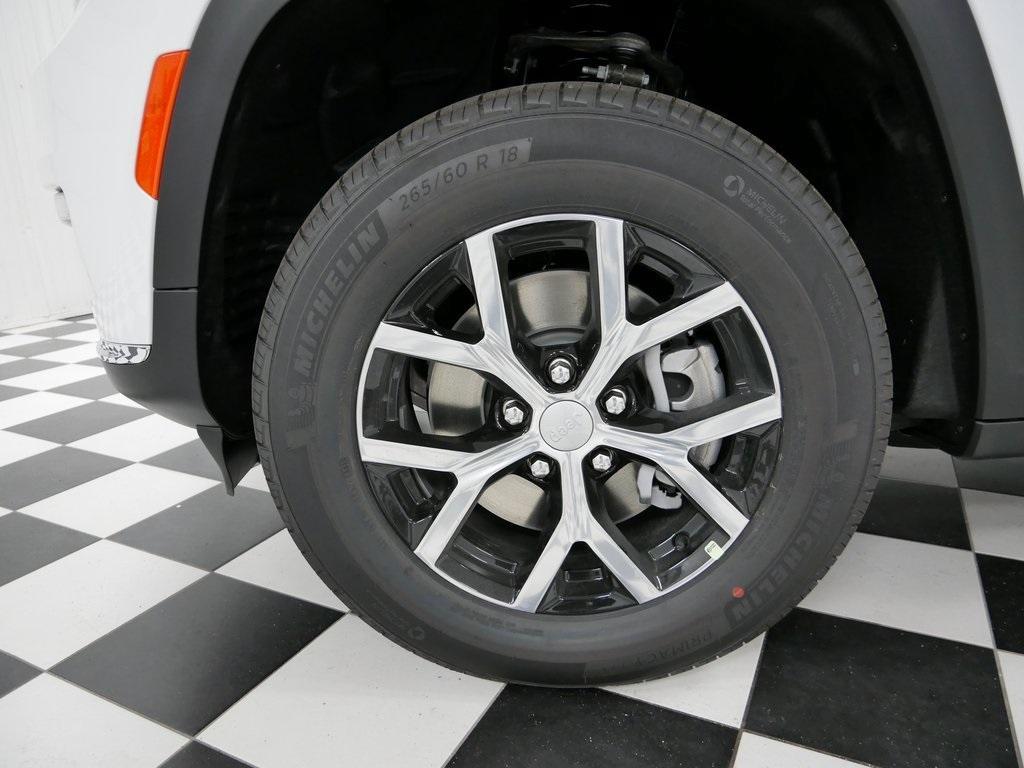 new 2025 Jeep Grand Cherokee L car, priced at $45,873