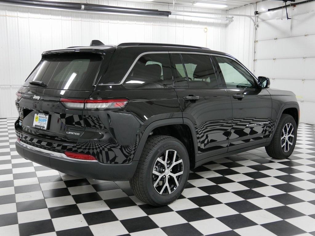 new 2025 Jeep Grand Cherokee car, priced at $44,654
