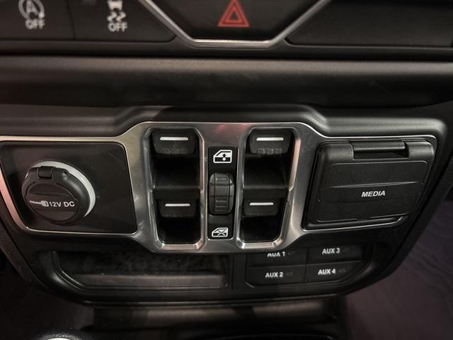 used 2022 Jeep Wrangler Unlimited car, priced at $28,759