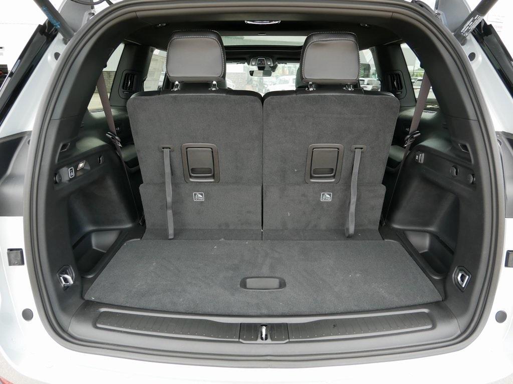 new 2025 Jeep Grand Cherokee L car, priced at $43,911