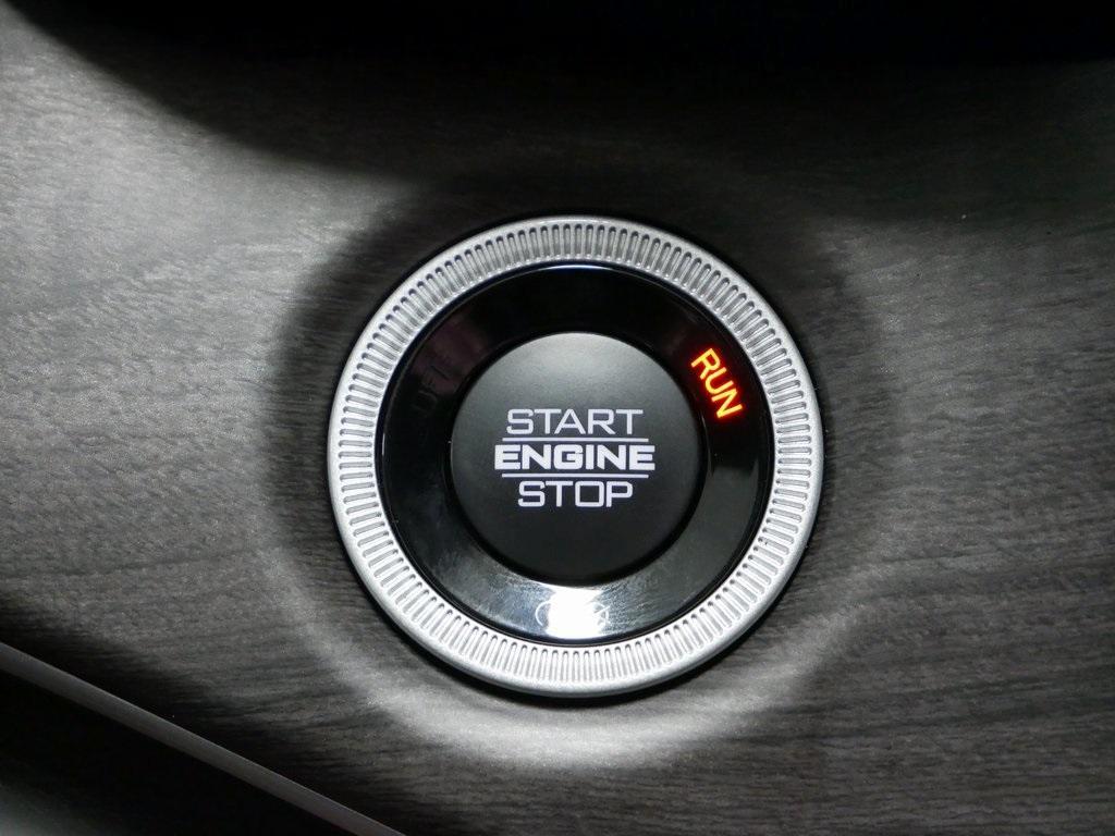 new 2025 Jeep Grand Cherokee car, priced at $44,134