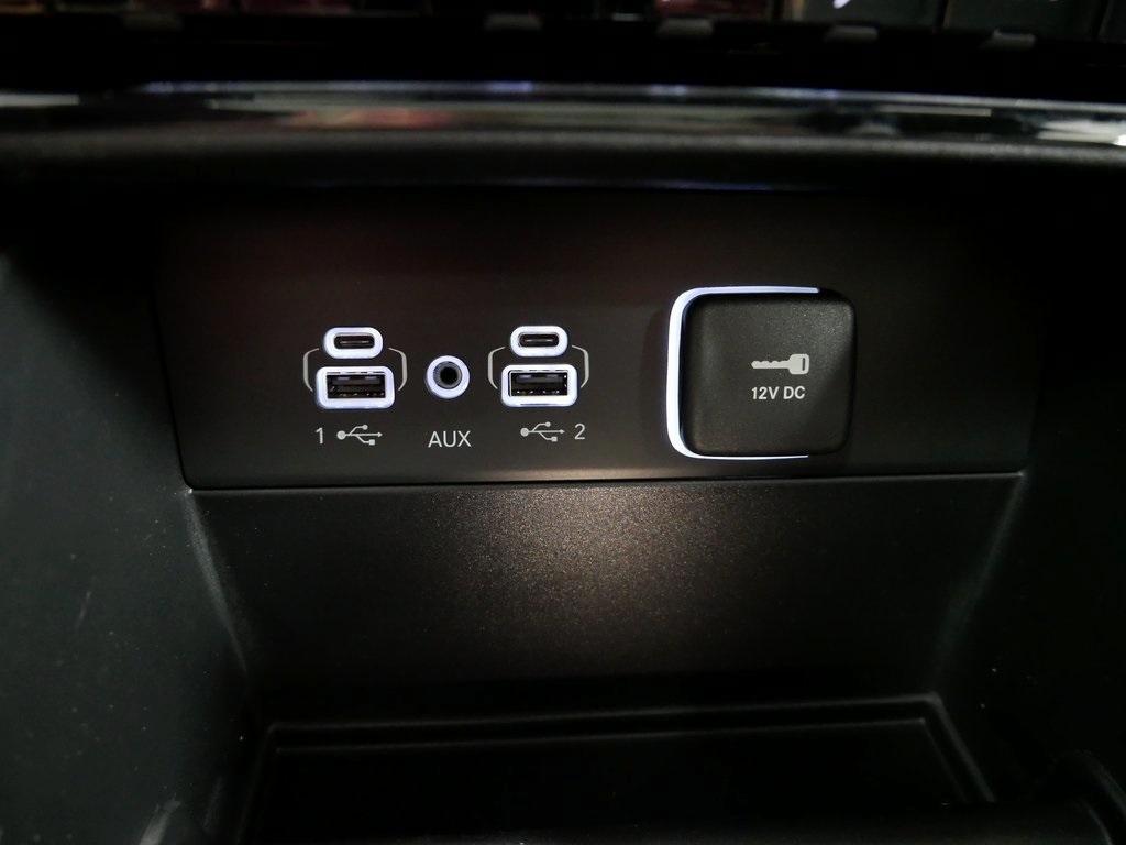 new 2025 Jeep Grand Cherokee car, priced at $44,134