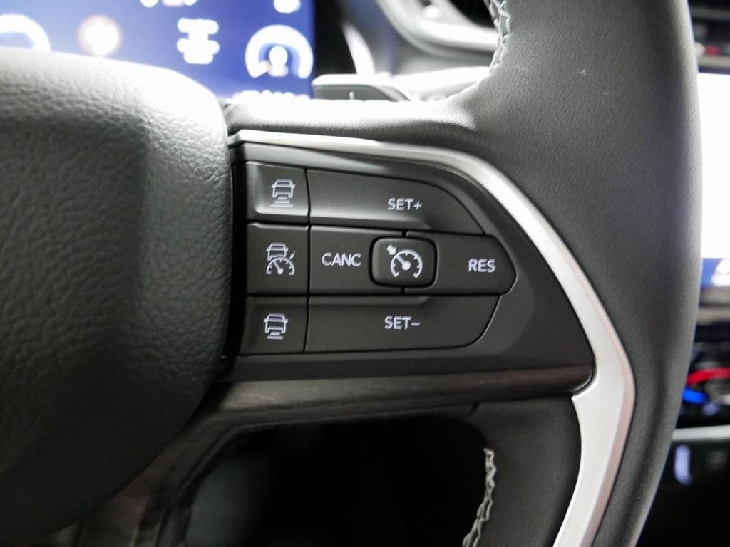 new 2025 Jeep Grand Cherokee car, priced at $44,134