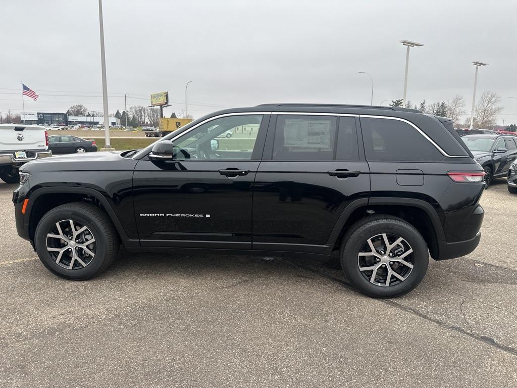 new 2025 Jeep Grand Cherokee car, priced at $44,654