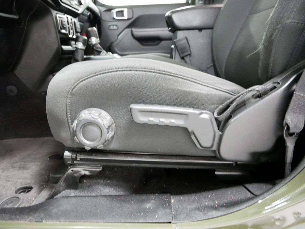 used 2021 Jeep Wrangler Unlimited car, priced at $31,000