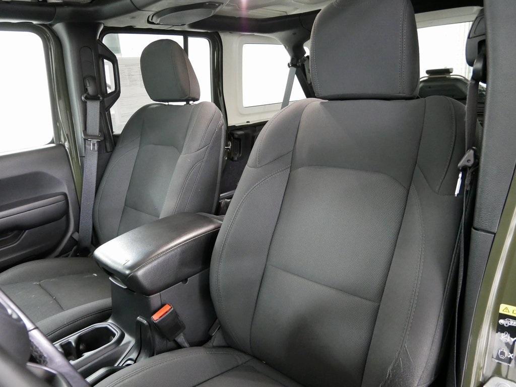 used 2021 Jeep Wrangler Unlimited car, priced at $31,000