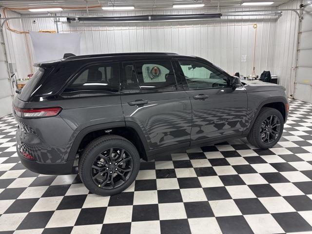 new 2025 Jeep Grand Cherokee car, priced at $47,036