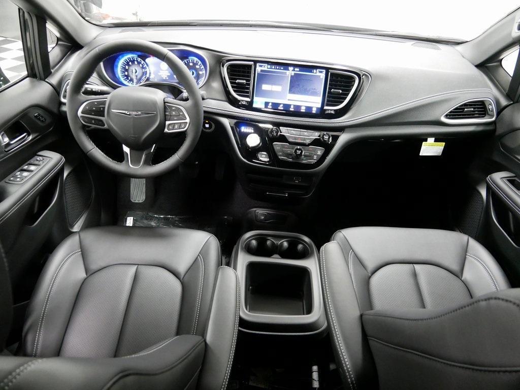 new 2026 Chrysler Pacifica car, priced at $42,374