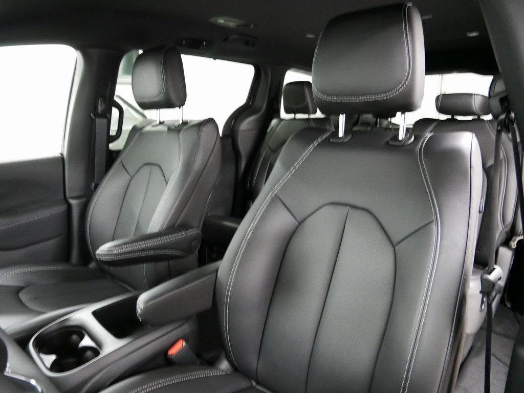 new 2026 Chrysler Pacifica car, priced at $43,374