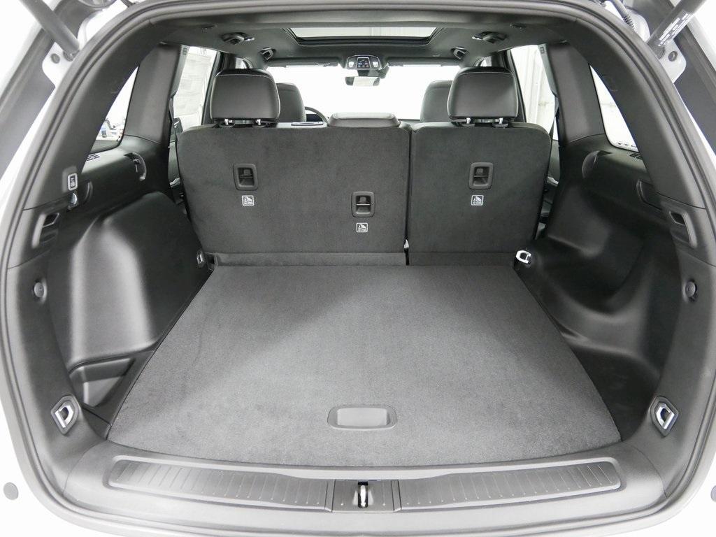 new 2025 Jeep Grand Cherokee car, priced at $42,654