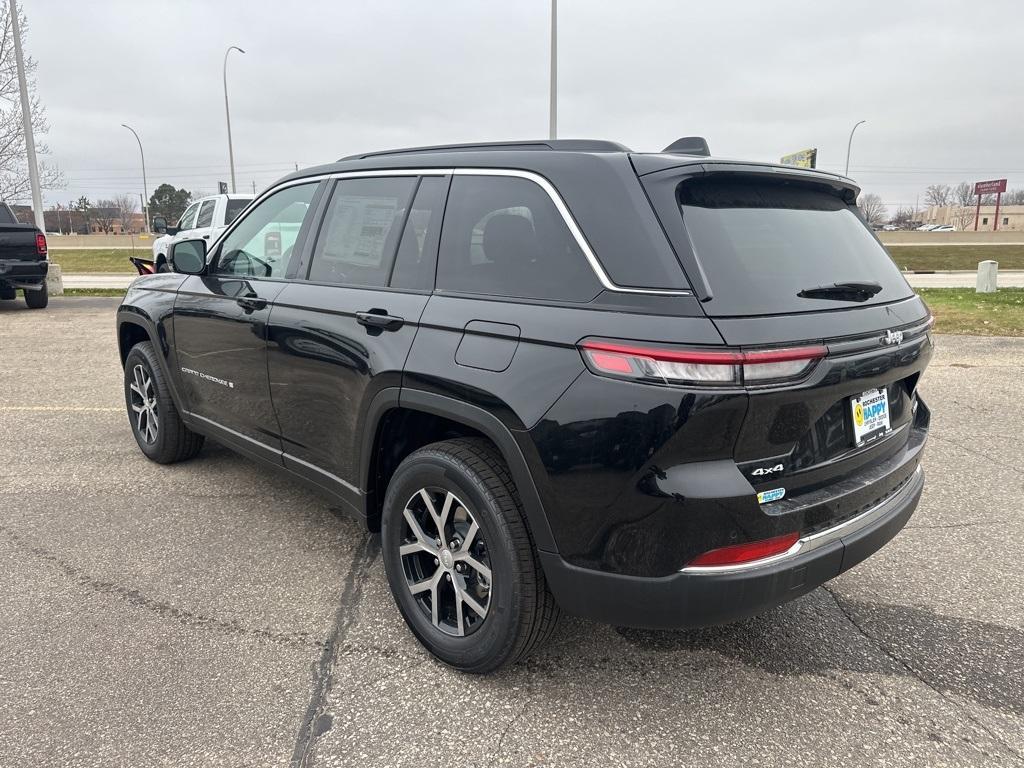 new 2025 Jeep Grand Cherokee car, priced at $44,654