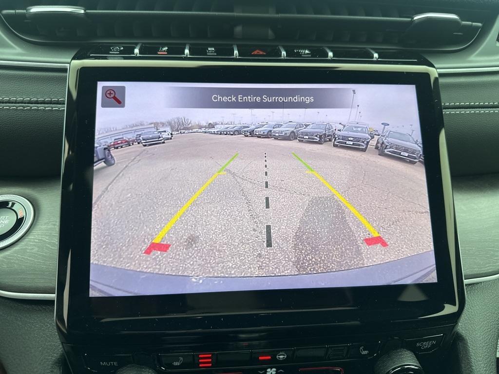 new 2025 Jeep Grand Cherokee car, priced at $44,654