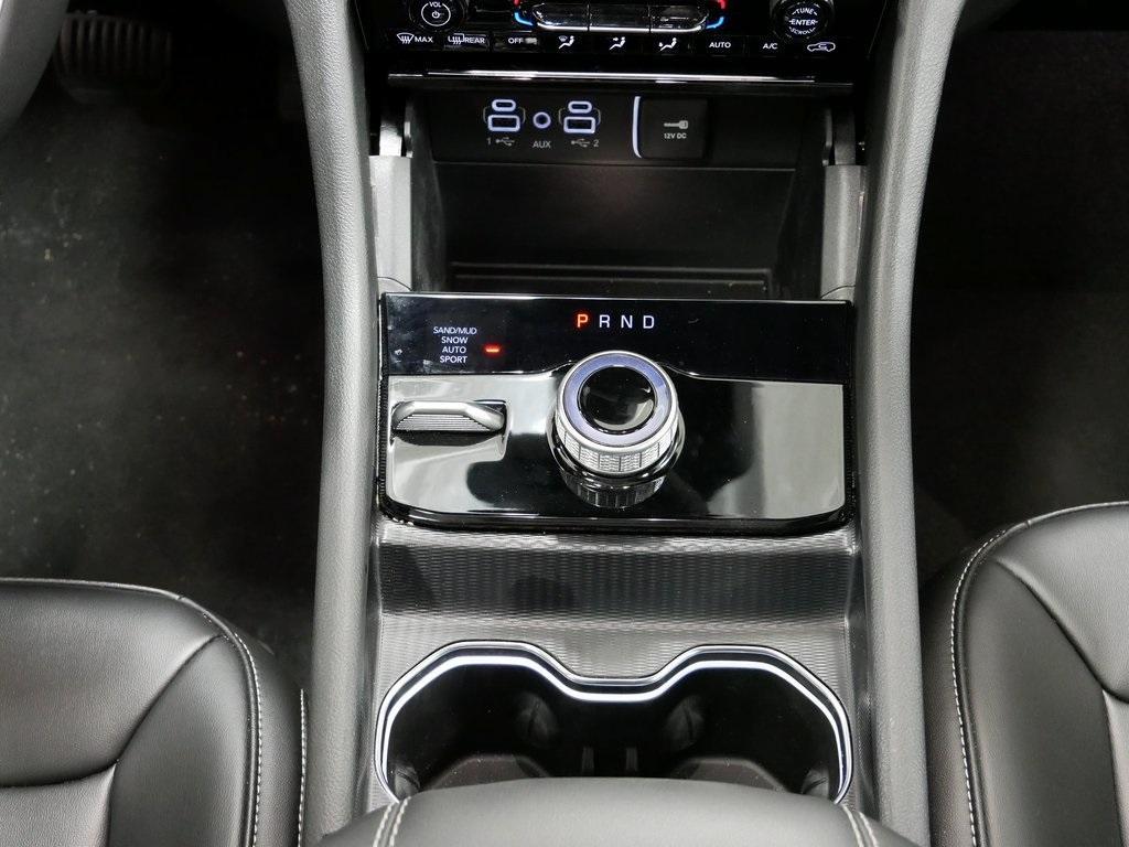 new 2024 Jeep Grand Cherokee car, priced at $39,740