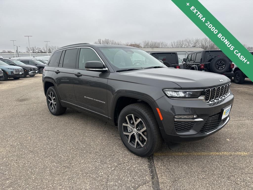 new 2025 Jeep Grand Cherokee car, priced at $44,654