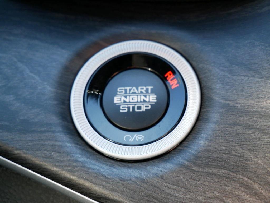 new 2025 Jeep Grand Cherokee car, priced at $42,930