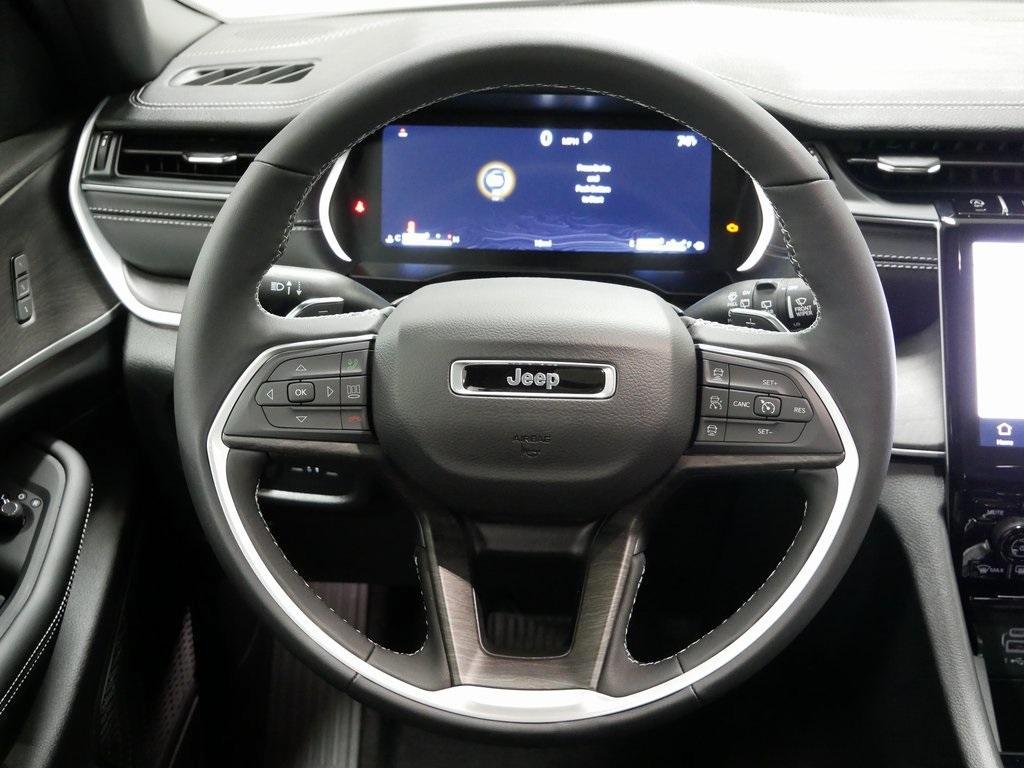 new 2025 Jeep Grand Cherokee car, priced at $44,134