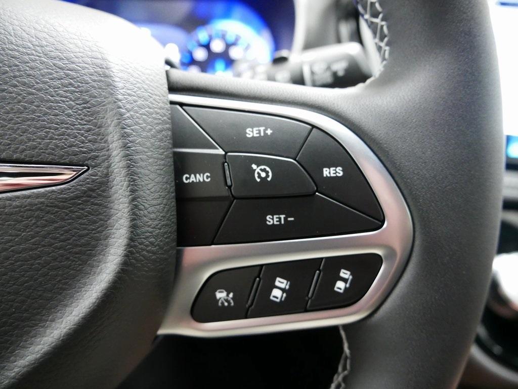 new 2026 Chrysler Pacifica car, priced at $43,374