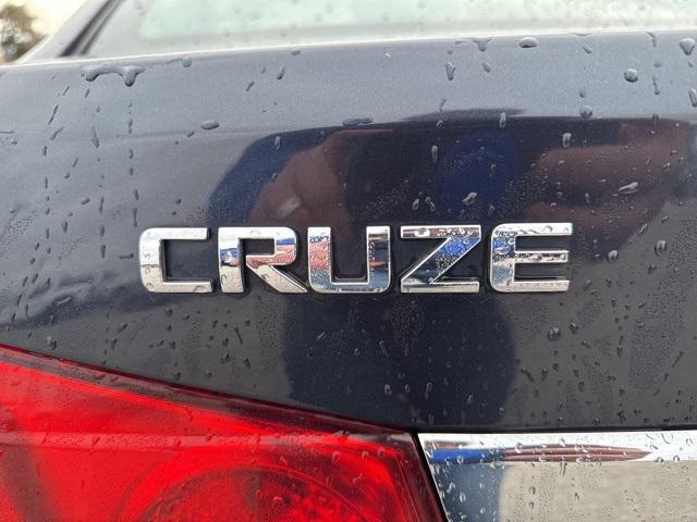 used 2014 Chevrolet Cruze car, priced at $5,999