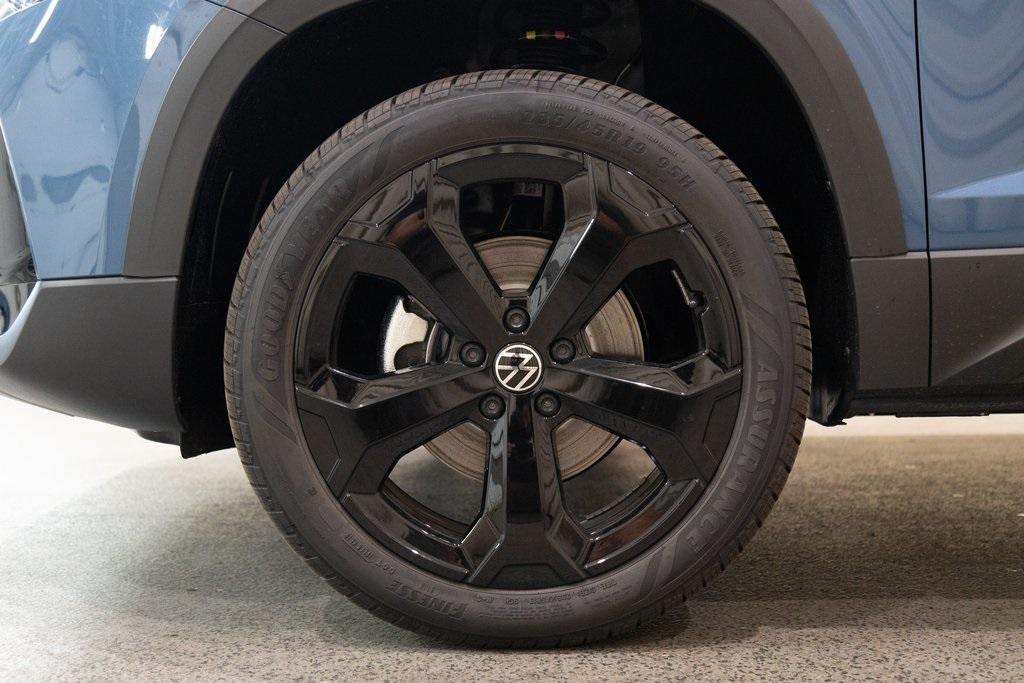 new 2025 Volkswagen Taos car, priced at $36,298