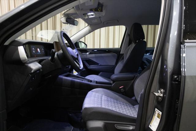 new 2025 Volkswagen Tiguan car, priced at $32,051