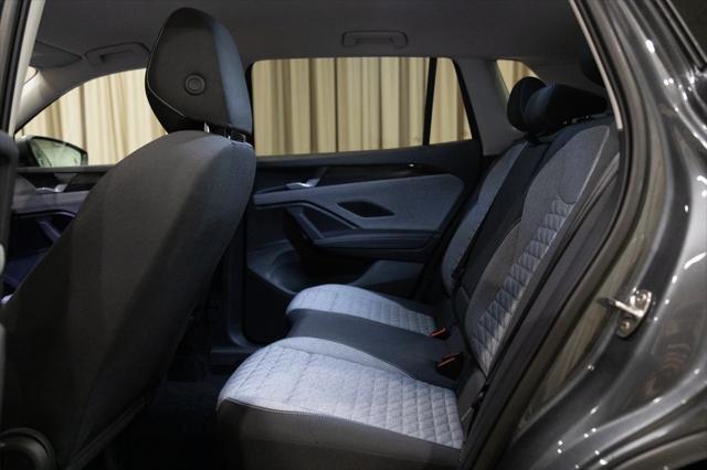 new 2025 Volkswagen Tiguan car, priced at $32,051