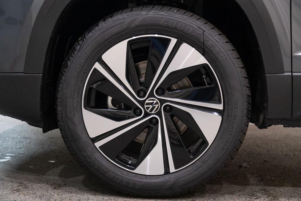 new 2026 Volkswagen Taos car, priced at $34,347