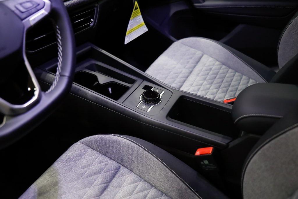 new 2026 Volkswagen Tiguan car, priced at $34,385