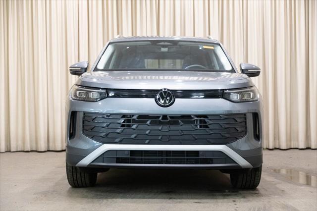 new 2025 Volkswagen Tiguan car, priced at $37,866