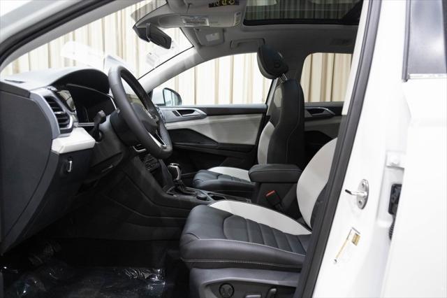 new 2025 Volkswagen Taos car, priced at $36,298