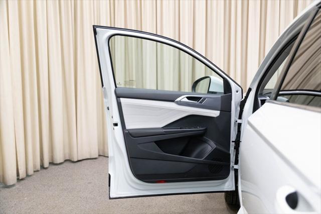 new 2025 Volkswagen Taos car, priced at $36,298
